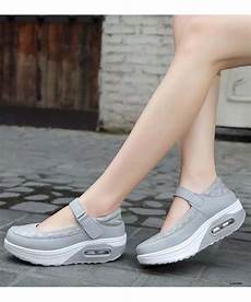 Rocker Bottom Sandals