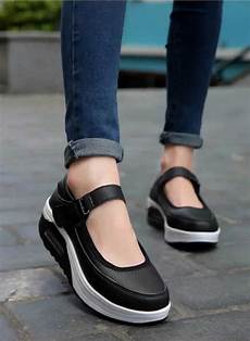 Rocker Bottom Sandals
