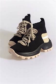 Spor Shoes For Woman